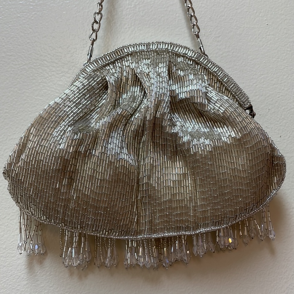 New Women’s Zhuu Claudia Clutch From Anthropologie!!🔥🔥🔥 - Picture 12 of 16